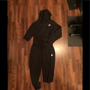 Nike Sweatsuit.